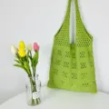 Grüne gestrickte Damentasche, lässige Häkel-Schultertasche, hohle Strandtasche für Frauen. - Grün