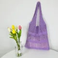 Lila gestrickte hohle Umhängetasche große Kapazität lässige Strand Tote Handtasche - Violett