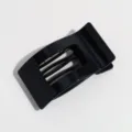 Nahaufnahme eines glatten, schwarzen rechteckigen Haarkralle-Clips mit modernem flachem Design. - Glänzendes Schwarz