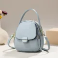 Borsa a mano in pelle mini azzurro, borsa a tracolla con zip multistrato da donna. - Blu