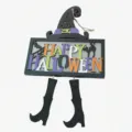 Halloween houten hangend bord met heksenhoed en laarzen LED decoratieve feest hanger. - Houten hangers / Zwart HAPPY