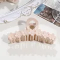 Large frosted frangipani hair claw clip with cute daisy flower design for women hair styling. - Bar Flower / Khaki