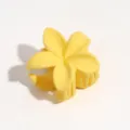 Matte gelbe Blumen Haarklammer Detailansicht, süße kleine Haarkreme für tägliche Frisuren. - Kleines Gelb