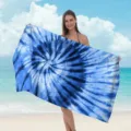 Asciugamano da spiaggia in microfibra tie-dye blu, telo mare leggero e ad asciugatura rapida. - Asciugamani da spiaggia in microfibra - 15