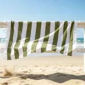 Telo mare turco a righe verdi e bianche con frange, ideale per l'estate all'aperto. - Verde militare / 70*140 + Nappe 10*2 [300 g]