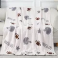Accogliente coperta in pile da football con morbido design jacquard lavorato a maglia. - Stella Football / Multicolore