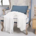 Weißes Strick-Sofadecke mit Fransen, gemütliche Kuscheldecke für Wohnzimmer und Bett. - 170 cm * 127 cm (mit Fransen) / Weiß