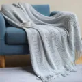 Couverture jetable en tricot gris clair pour canapé, plaid décoratif confortable à franges - Motif barrière - Gris clair