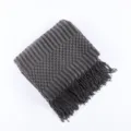 Plaid de lit tricoté gris foncé de style nordique avec franges, couverture douce pour canapé. - Texture ananas - gris foncé
