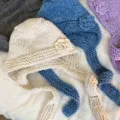 Handgemachte dicke Wolle Balaclava mit Blumen für Winter warme Vintage Strickmütze. - Beige