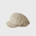 Nahaufnahme der vintage Canvas Bakerboy Mütze, zeigt strukturierte Stoffe und Knopf. - M (56-58cm) / Khaki