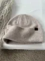 Einfarbige Strickmütze aus weicher Wolle, lässige warme Beanie Mütze für den Winter, beige. - M (56-58cm) / Haferflocken-Beige