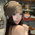 Braune karierte Slouch Beanie Mütze, lässige Streetwear Retro Pudelmütze für Damen Sommer. - 56-58cm / Braunes Karo