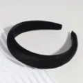 Close-up of black velvet padded headband texture detail, soft fabric, elegant hair accessory. - Velvet Thickened Wide Style (FV04) / Black