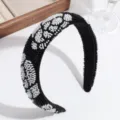 Schwarzes und weißes Perlenstirnband, schicke Barock-Haarreif für tägliche Modeoutfits. - Schwarz-Weiß Perlen Blume