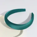 Serre-tete rembourre en satin de couleur unie, accessoire de cheveux elegante pour femmes. - Style Rembourré de Couleur Unie / Vert Foncé