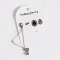 Gotisches Ohrring-Set mit Kettenmanschette und schwarzen Tropfen-Ohrringen für Damen. - Vintage Gothik 4-Teiliges Ohrwickel Stecker Set / Antik Silber