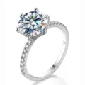 Exklusiver 3 Karat runder Moissanit Verlobungsring mit sechs Krappen in Sterling Silber. - US-Größe 9 / 5 ct / Weiß