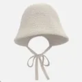 Beige gewebter Fischerhut mit Kinnbändern, modischer Sonnenschutzhut für den Sommer. - M (56-58cm) / Beige