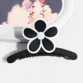 Chic molletta per capelli a fiore opaca nera e bianca, eleganti accessori per lo styling. - Stile Fiore / Nero