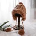 Berretto trapper in maglia, cappello invernale caldo con paraorecchie, pompon carino, cachi - M (56-58cm) / Stile a Pois / Marrone