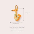 Oranger Saxophon-Anhänger aus Emaille, Kupfer-Musik-Charm mit vergoldetem Verschluss - Saxophonförmiger Anhänger (Nr. 11)