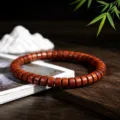 Elegantes Armband aus afrikanischem Sandelholz mit 4x7 mm großen pillenförmigen Perlen - 4x7mm (Premium-Stil) / Blutsandelholz Tablet