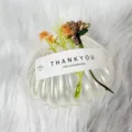 Caja de dulces de boda con forma de concha galvanizada con acabado perlado iridiscente y nota - Concha Individual Con Paniculata Naranja