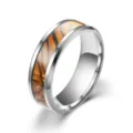Herren 8mm edelstahl ring mit einem auffälligen tiger muster inlay für den modealltag. - Größe 6 / Stahlfarbe - Zebrastreifen