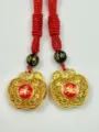 Vergoldeter Apfel-Anhänger Halskette mit rotem Seil, traditioneller Glücksschmuck. - Modell 3 Ping'an / Apfel & Rote Kordel