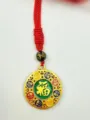 Chinesischer traditioneller Feng Shui Kompass Anhänger Kette mit rotem geflochtenen Seil Glück. - Stil 15: Viele Segnungen mit roter Kordel