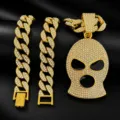Iced out hip-hop ski masker hanger ketting en Cubaanse ketting set voor herenmode. - Gouden Hanger met Cubaanse Ketting / 18 inch