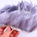 Ruban de franges en plumes grises pour couture de vêtements DIY accessoires artisanaux - Gris