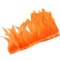 Bordure de plumes orange 20-25cm plumes de coq teintes pour costumes de scène et vêtements. - Orange