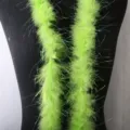Boa de plumas verde lima con oropel para disfraces festivos, fiestas y manualidades - Verde Fruta