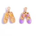 Ballet schoenen DIY sieraden hanger, paarse emaille en strass gouden legering accessoire. - Balletschoenen / 25*17mm / Paars
