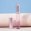 Mini siliconen lipkwast met dop, doorschijnend roze lichaam en zilveren metalen behuizing. - Paars Handvat Paarse Kop Mini