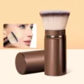 Uittrekbare kabuki make-up kwast draagbaar in bruin voor een egale foundation finish - Grote Intrekbare Platte Foundationborstel (Koffiebruin)