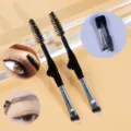 Draagbare dubbelzijdige opvouwbare wenkbrauwborstel en wimperkam make-up tool voor dagelijks gebruik. - Dubbelzijdig Wenkbrauwpoederpenseel Wimpertang / Zwart