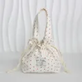 Bolsa de lona con cordón y estampado de estrellas rojas, bonita bolsa de almacenamiento y bolso. - 24*8*19cm / Blanco leche con estrellas rojas