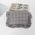 Bruine geruite make-up tas met volants, stijlvolle en handige cosmetische etui. - 22*17 / Groot Bruin Raster