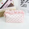 Französische Pünktchen Satin Kosmetiktasche mit Rüschen große Kapazität Make-up Etui für Damen - 16.5x7.5x9cm / Rosa