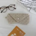 Soft quilted padded glasses case anti-scratch anti-pressure portable sunglasses storage bag - Khaki Plaid