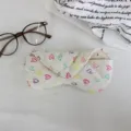 Gestepptes Herz Brillenetui, weiße tragbare Sonnenbrille Schutzhülle weiche Tasche. - Bunte Herzen