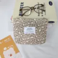 Vue détaillée de la trousse de maquillage léopard esthétique rétro, pochette élégante. - Pochette pour Rouge à Lèvres / Léopard Kaki