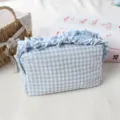 Koreanische blau-weiße Karomode Kosmetiktasche mit Rüschen, große tragbare Make-up Aufbewahrung. - Hellblau Kariert