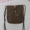 Braune Nylon Mini Umhängetasche mit Kordelzug und stilvollen Musterträgern für den Alltag. - 15*4*18.5cm / Braun