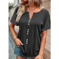 Top décontracté pour femme uni à manches courtes et col en V avec boutons détail vue de près - Gris foncé