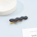 Schwarze gewellte Entenschnabel Haarspange, schicker Seitenponyclip, einfacher Haarschmuck - Schwarz