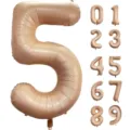Großer 40-Zoll-Folienballon in Nude-Creme in Form der Zahl 5 für die Geburtstagsdeko - Karamell Nummer 5